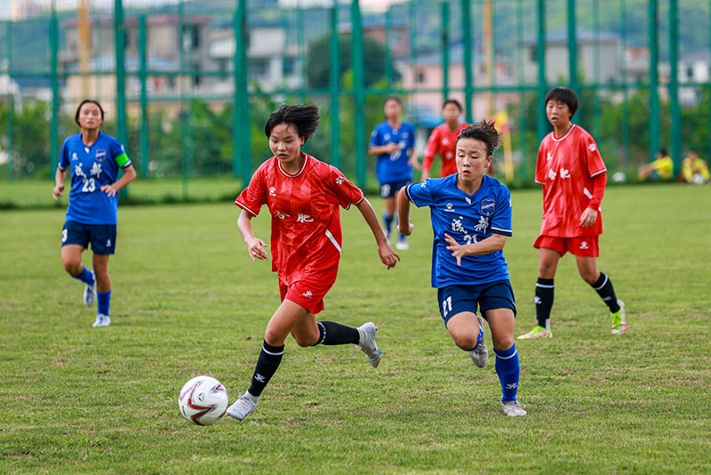 U19国足核心球员加盟法甲球队引发关注